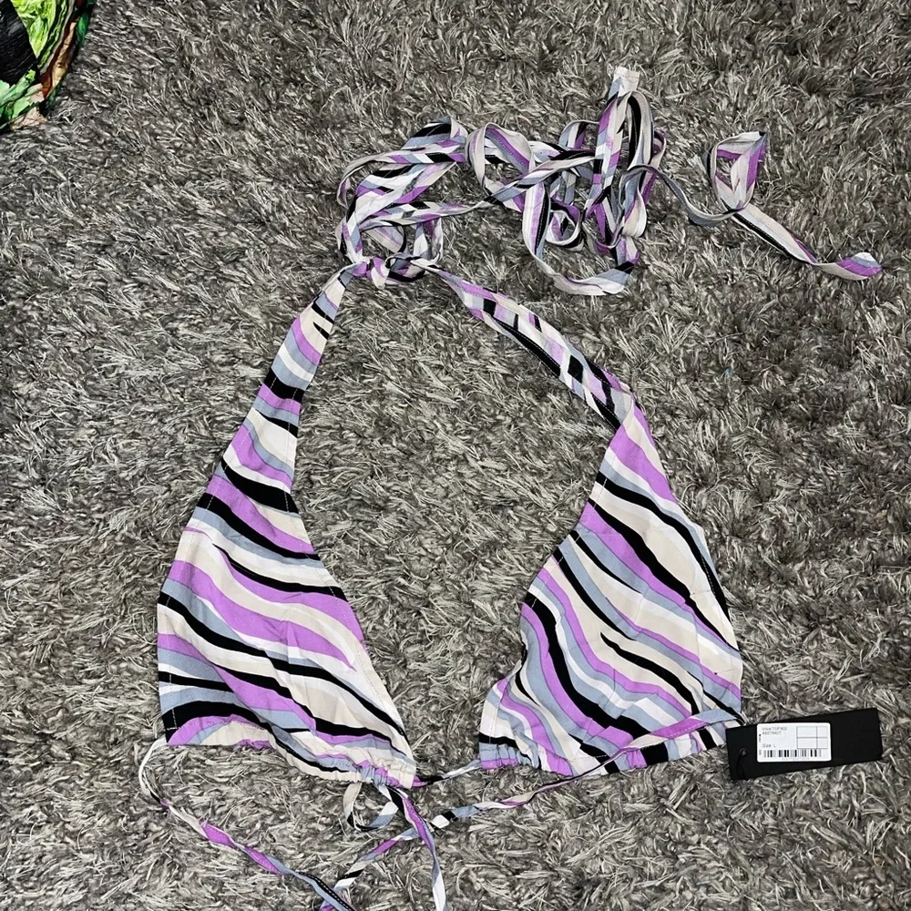 Abstract Crop Top - Picture 2 of 4